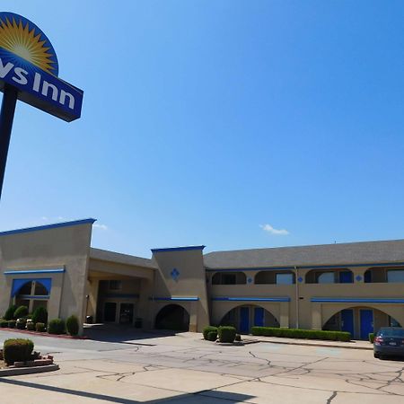 Days Inn By Wyndham Oklahoma City Nw Expressway Warr Acres Luaran gambar