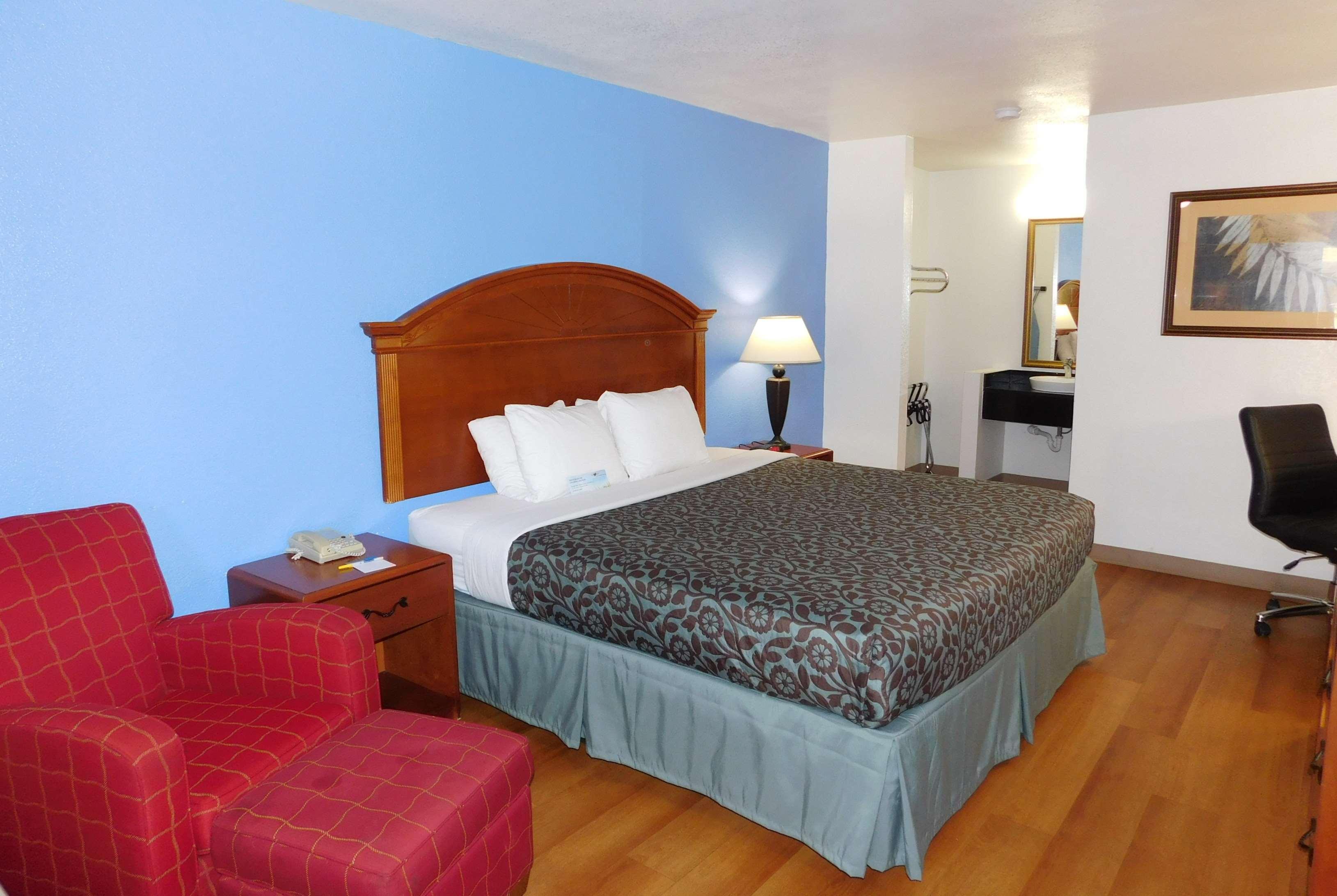 Days Inn By Wyndham Oklahoma City Nw Expressway Warr Acres Luaran gambar