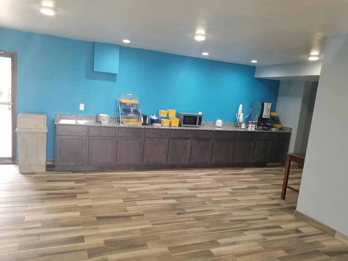 Days Inn By Wyndham Oklahoma City Nw Expressway Warr Acres Luaran gambar
