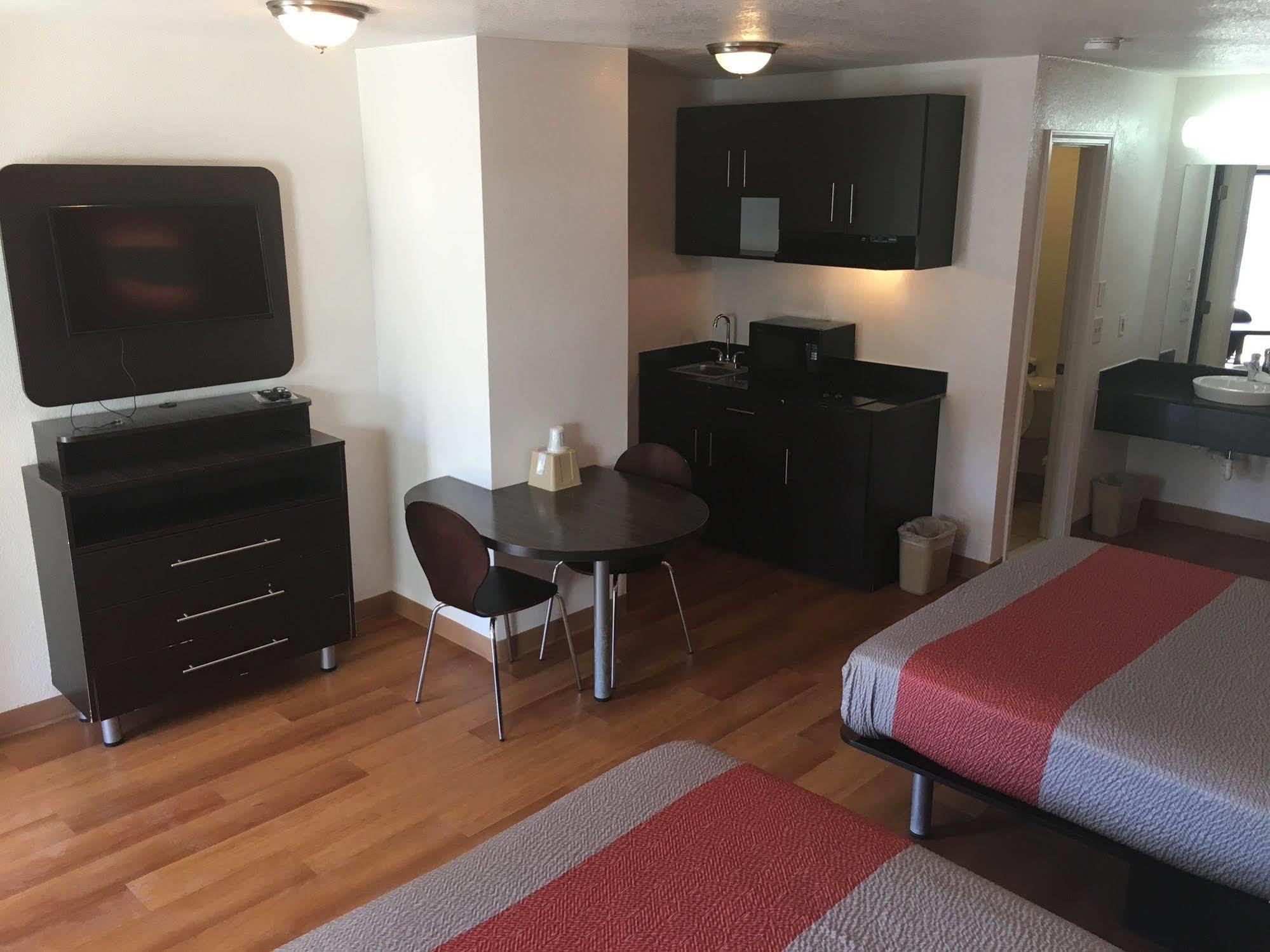 Days Inn By Wyndham Oklahoma City Nw Expressway Warr Acres Luaran gambar