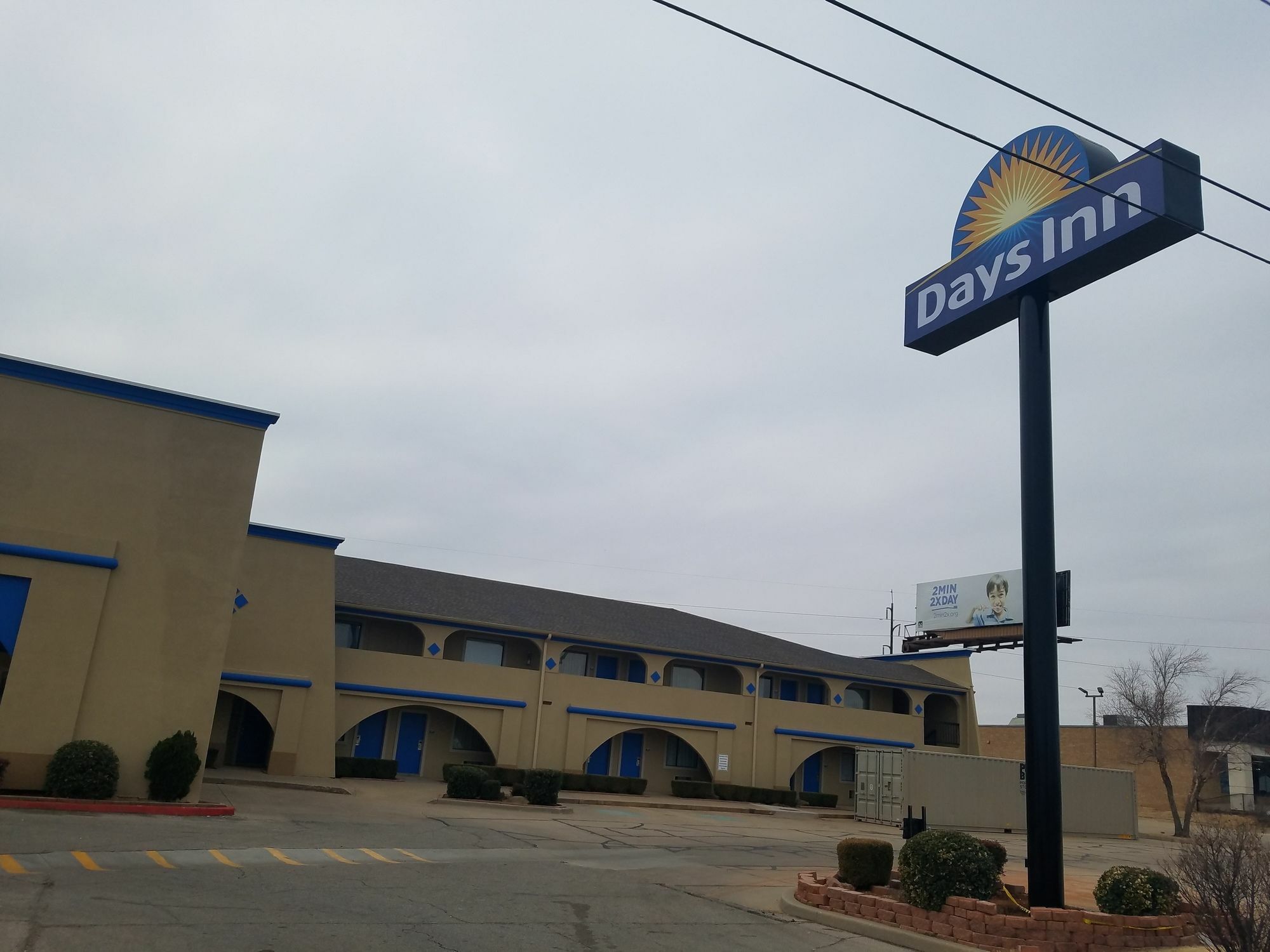 Days Inn By Wyndham Oklahoma City Nw Expressway Warr Acres Luaran gambar